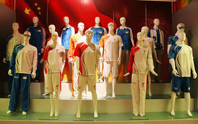 东方神韵与竞技之力的融合 2008年北京奥运会运动员服装探析